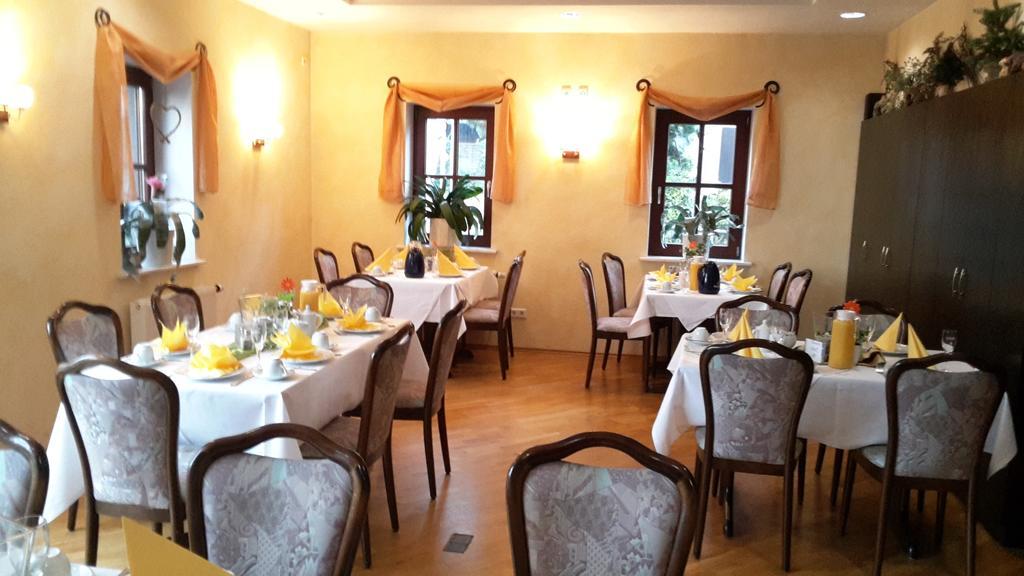 Hotel Der Heidkrug Verden an der Aller Esterno foto